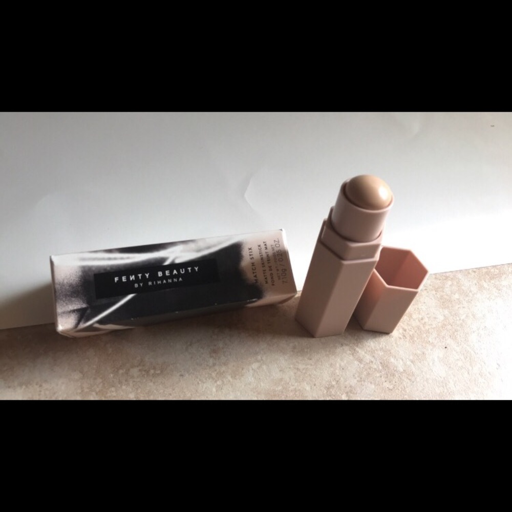 Fenty Match Stix